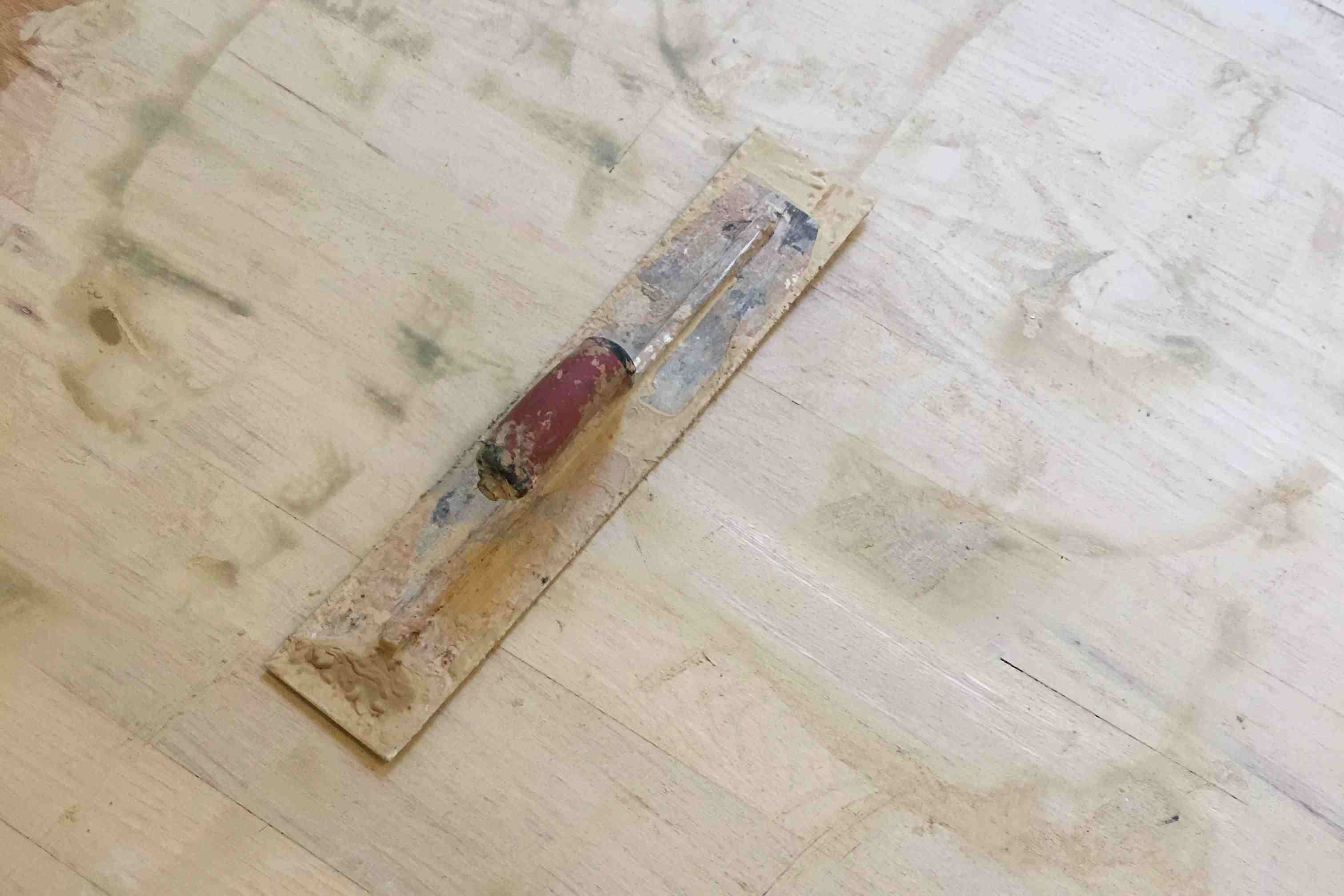 change hardwood floor stain color of 7 things to know before you refinish hardwood floors intended for trough hardwood floor manhattan avenue via smallspaces about com 579138783df78c173490f8a5