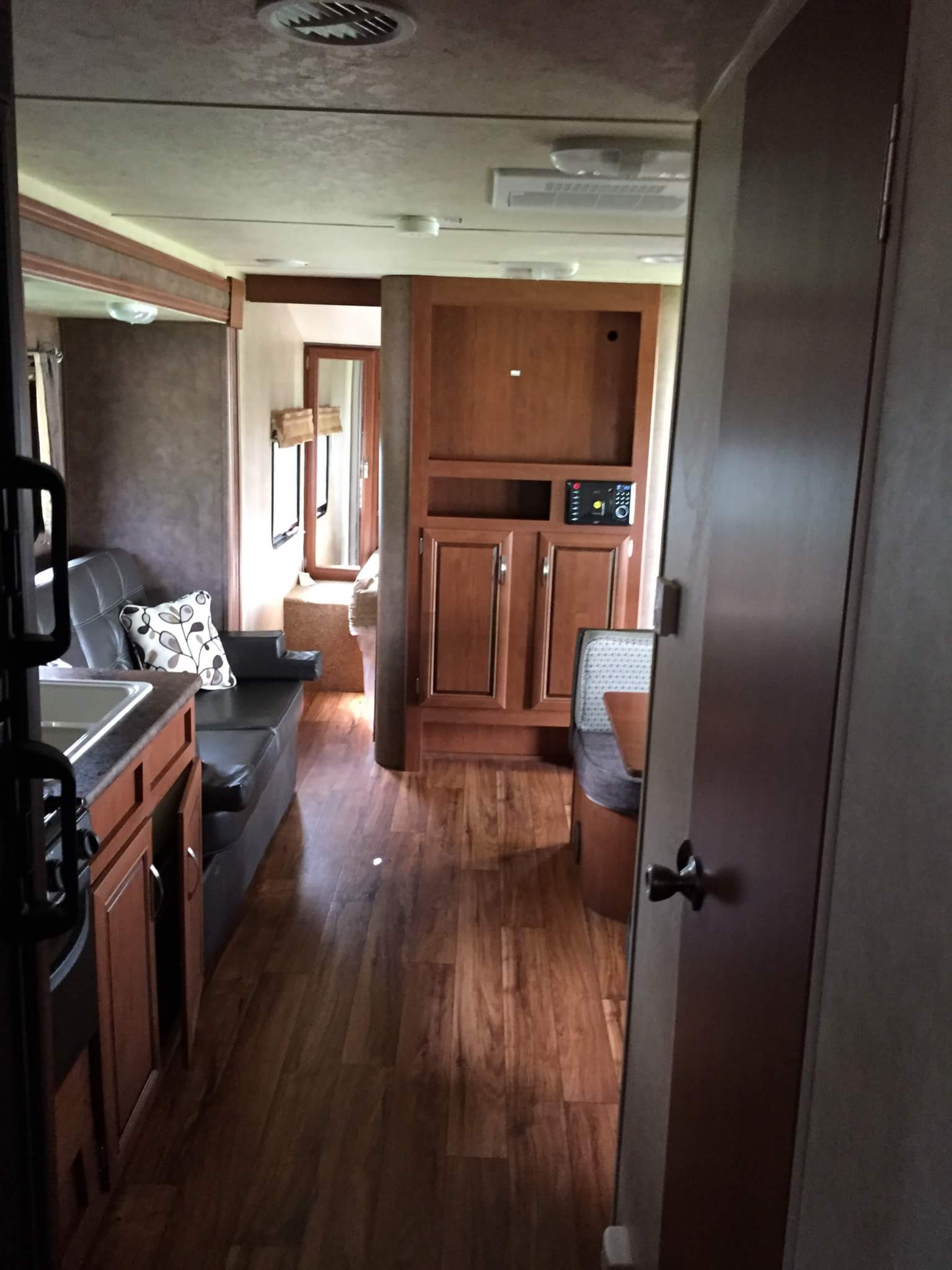 hardwood flooring danbury ct of top 25 southington ct rv rentals and motorhome rentals outdoorsy in z913hq9h01bxgbyvnl7p