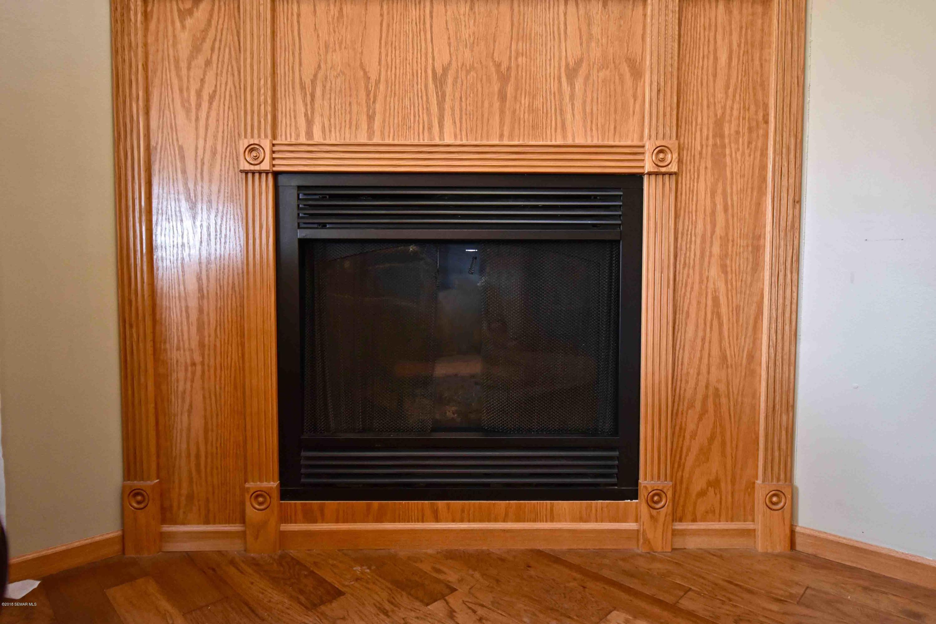 20 Fantastic Hickory Hardwood Floor Vents 2024 free download hickory hardwood floor vents of 8870 rollin sunset drive winona mn 55987 mls 4087196 shawn with regard to this 4 br 2 ba home is in like new condition inside out main floor features great op
