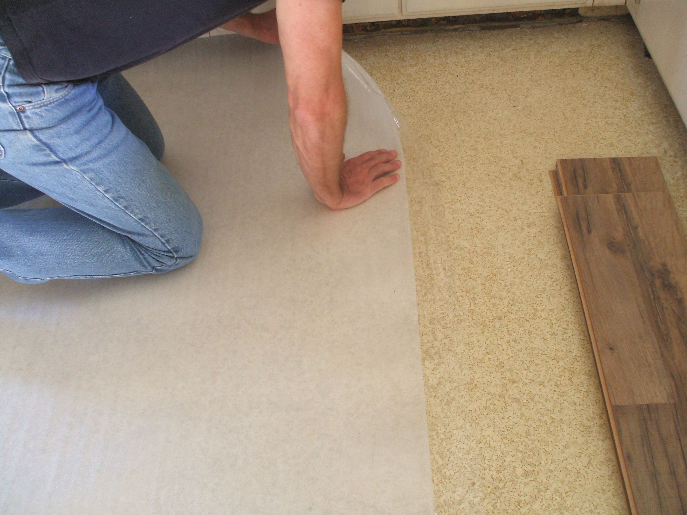 install hardwood floor 45 degree angle of laminate flooring installation made easy regarding installing laminate putting down underlayment 56a49e445f9b58b7d0d7dddd jpg