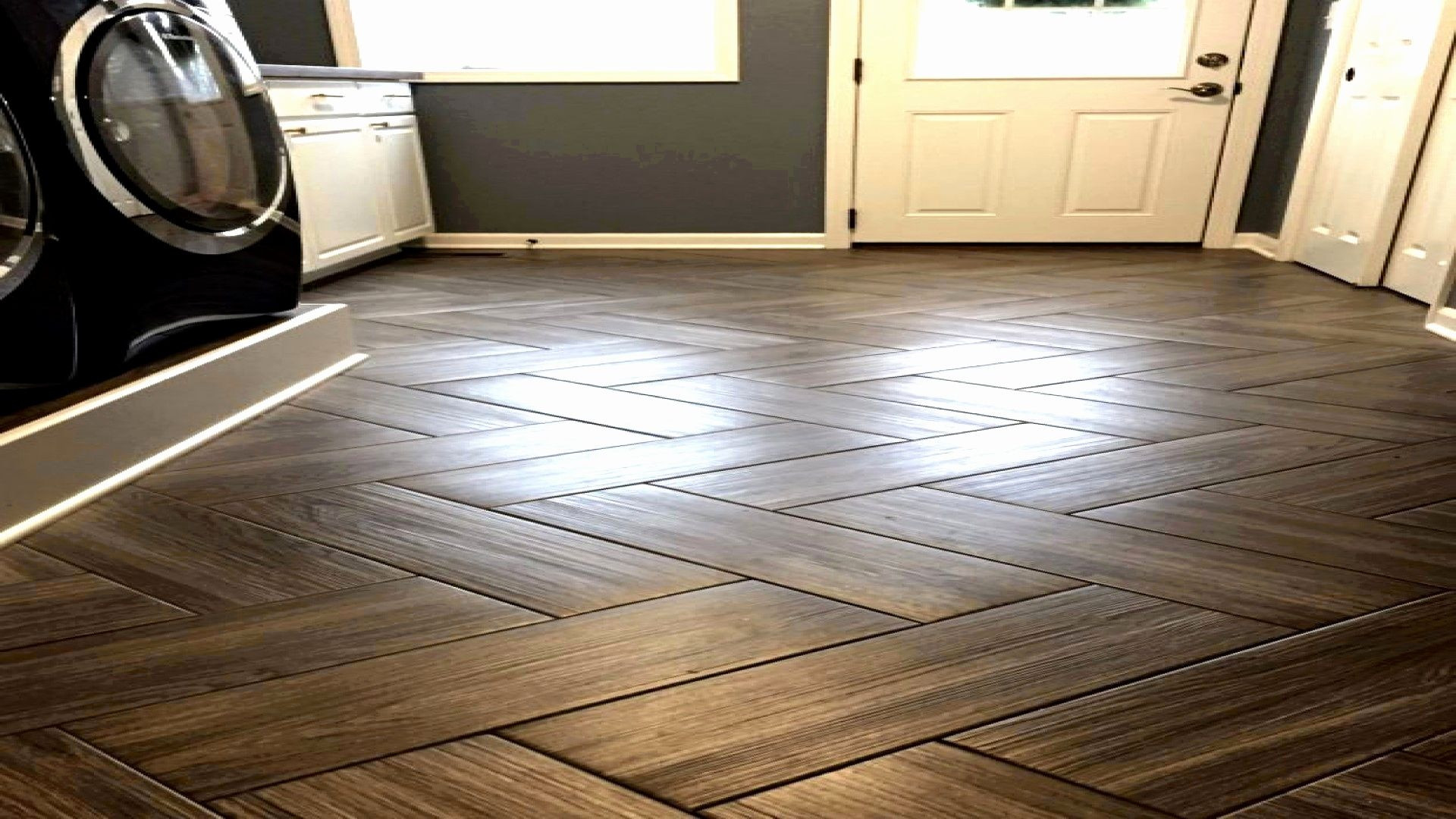 laminate hardwood flooring pros and cons of beautiful laminate flooring in bathrooms pros and cons greatest intended for kitchen floor tiles home depot elegant s media cache ak0 pinimg 736x 43 0d 97 best