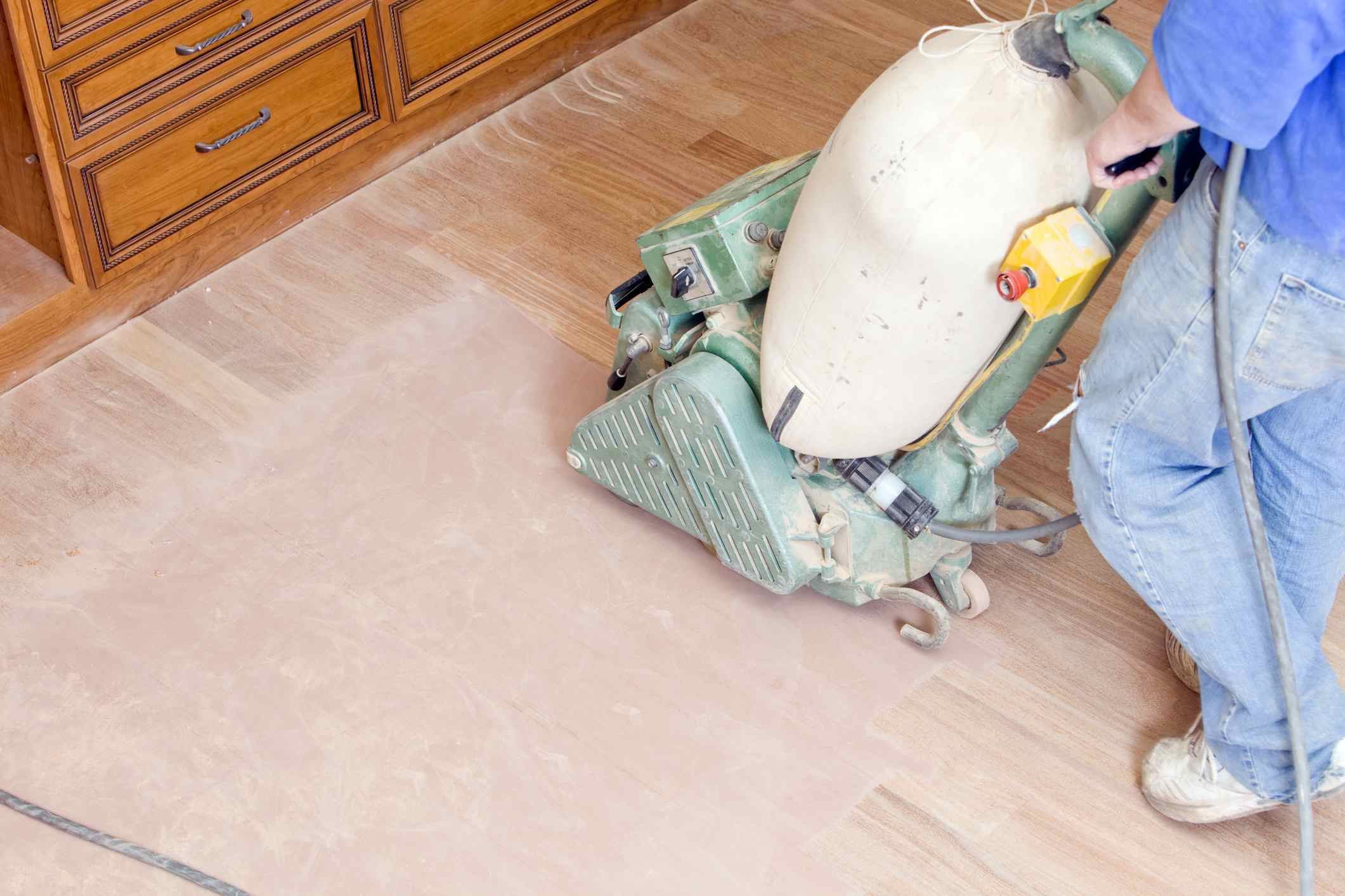 18 Nice Refinishing Hardwood Floors Drum Sander 2024 free download refinishing hardwood floors drum sander of how to sand hardwood floors with regard to gettyimages 183776482 587b01375f9b584db3a41541