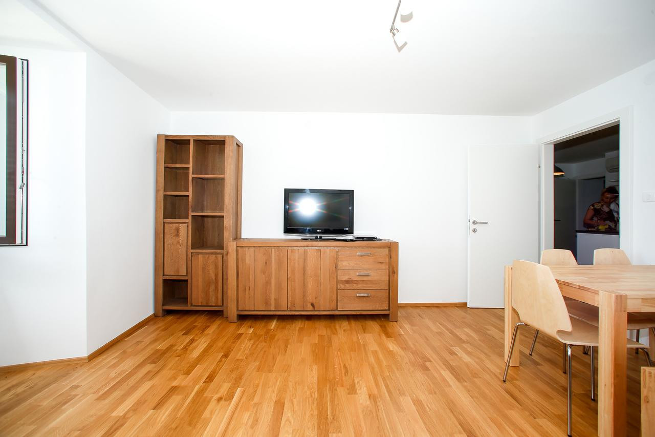 totta hardwood flooring kansas city mo of apartments harbour senj croatia booking com with regard to 34653744