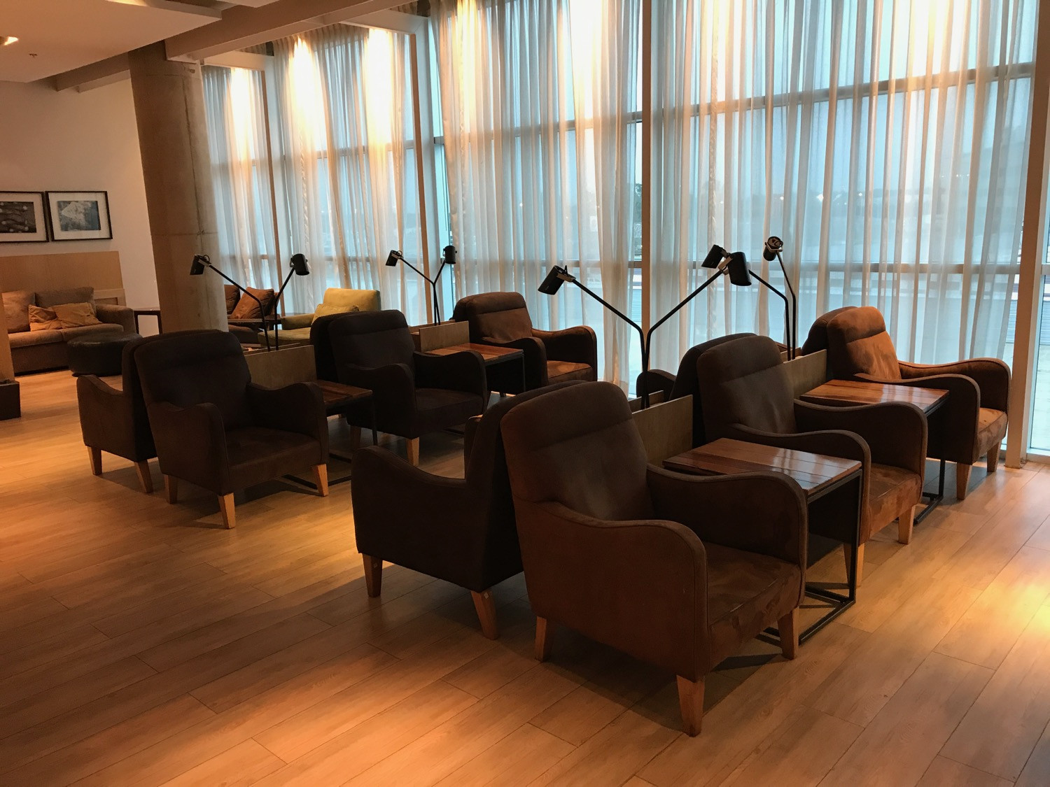 universal hardwood flooring los angeles ca of review star alliance lounge buenos aires eze live and lets fly for as you enter the lounge pick up a voucher with the internet code internet worked very well for most of my stay though for one period of about 15 minutes