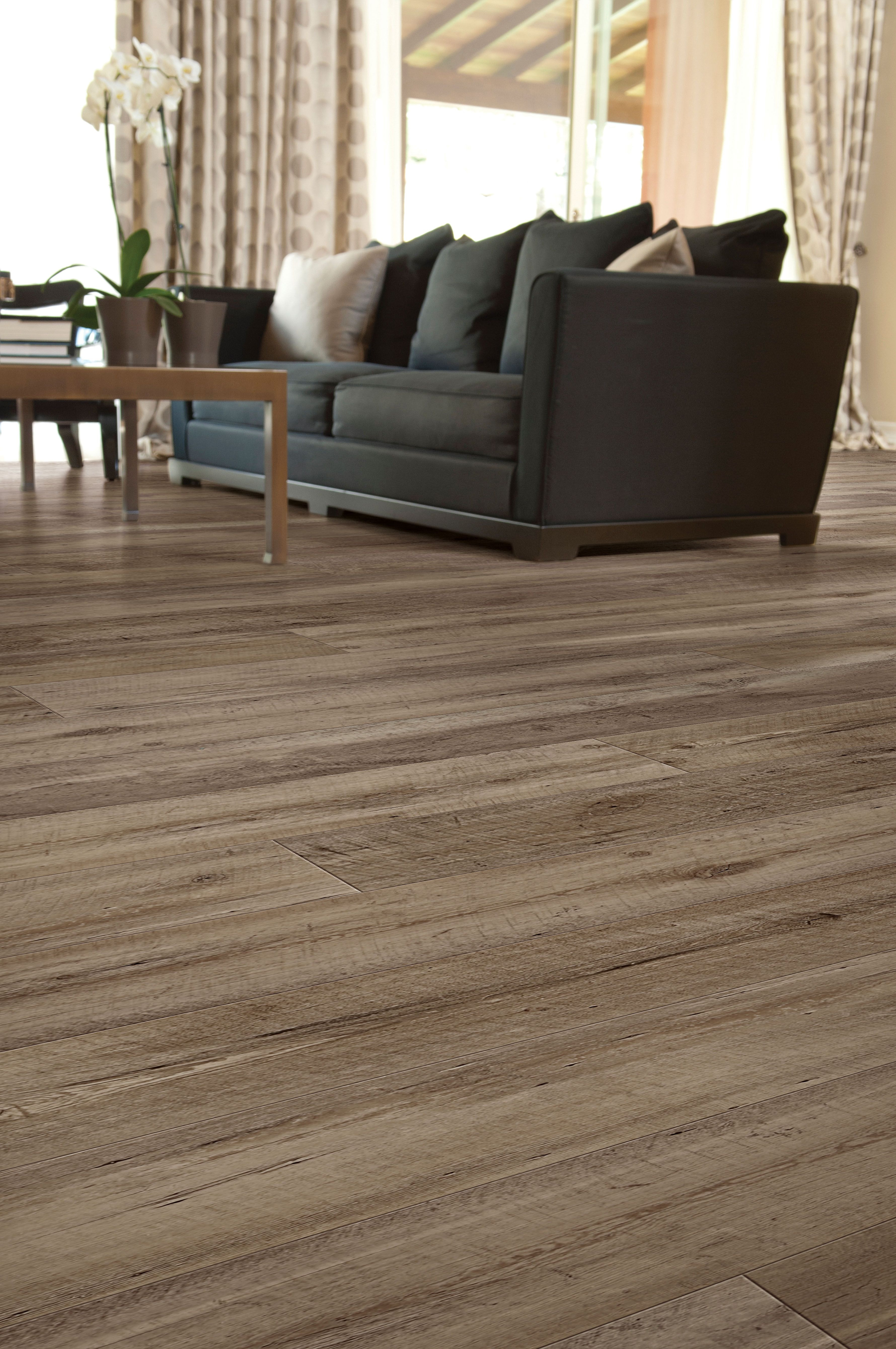 Wood Effect Vinyl Flooring Ideas You Can Use