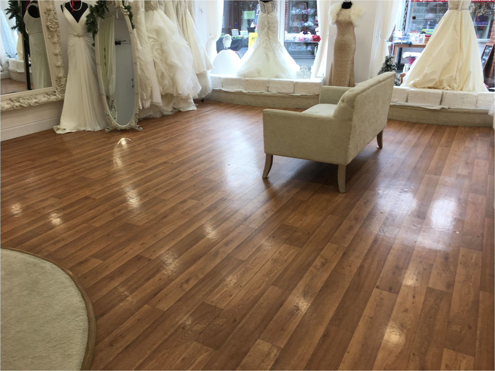 Best Mop To Use On Laminate Wood Floors | Laminate Flooring
