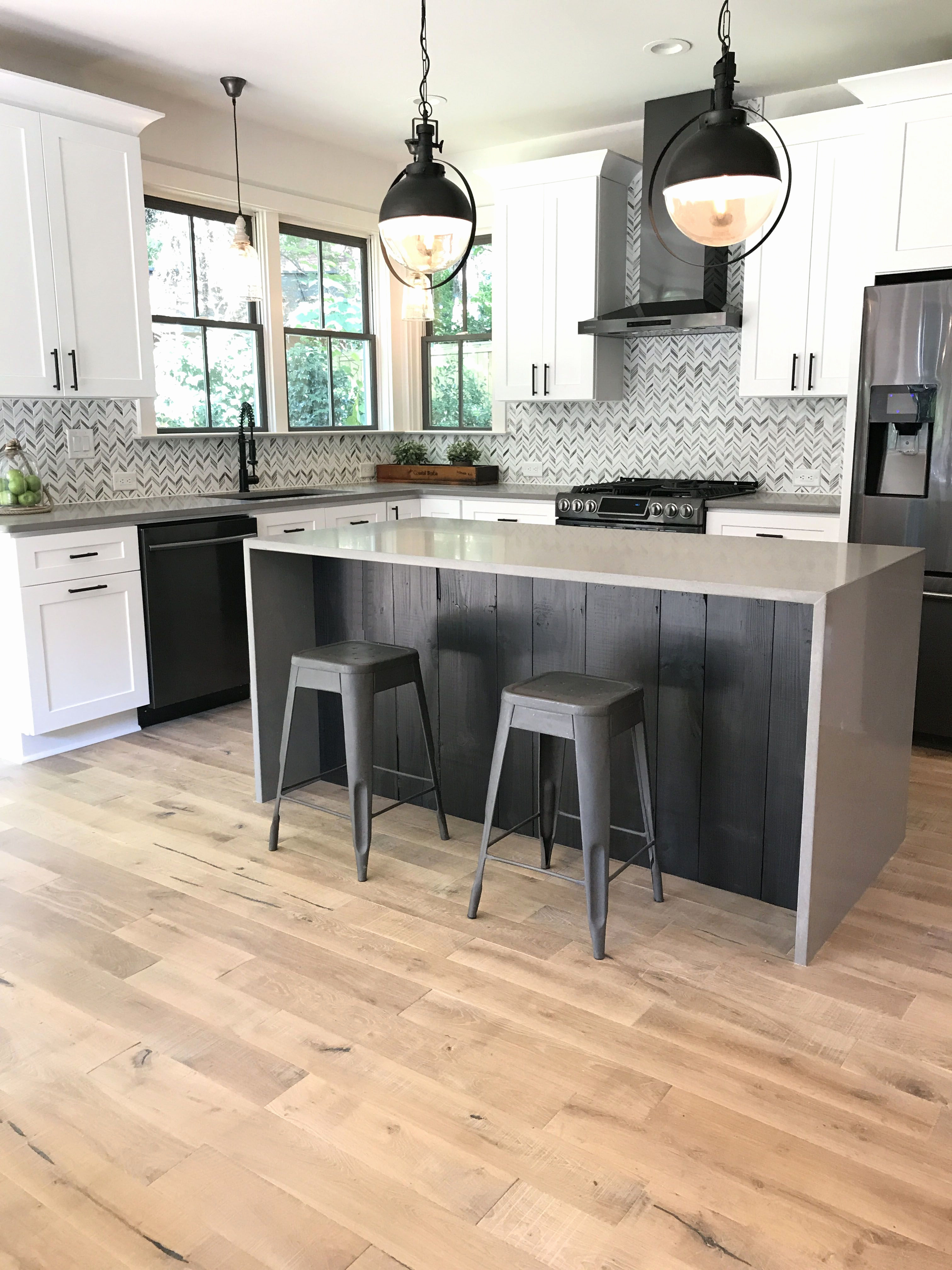 white kitchen with hardwood floors of pictures of laminate flooring in kitchen beautiful laminate flooring for pictures of laminate flooring in kitchen awesome remodel home storehouse planks drum white oak kitchen hardwood